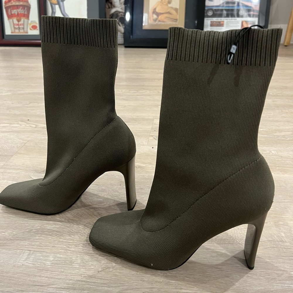Zara soft fabric bootie